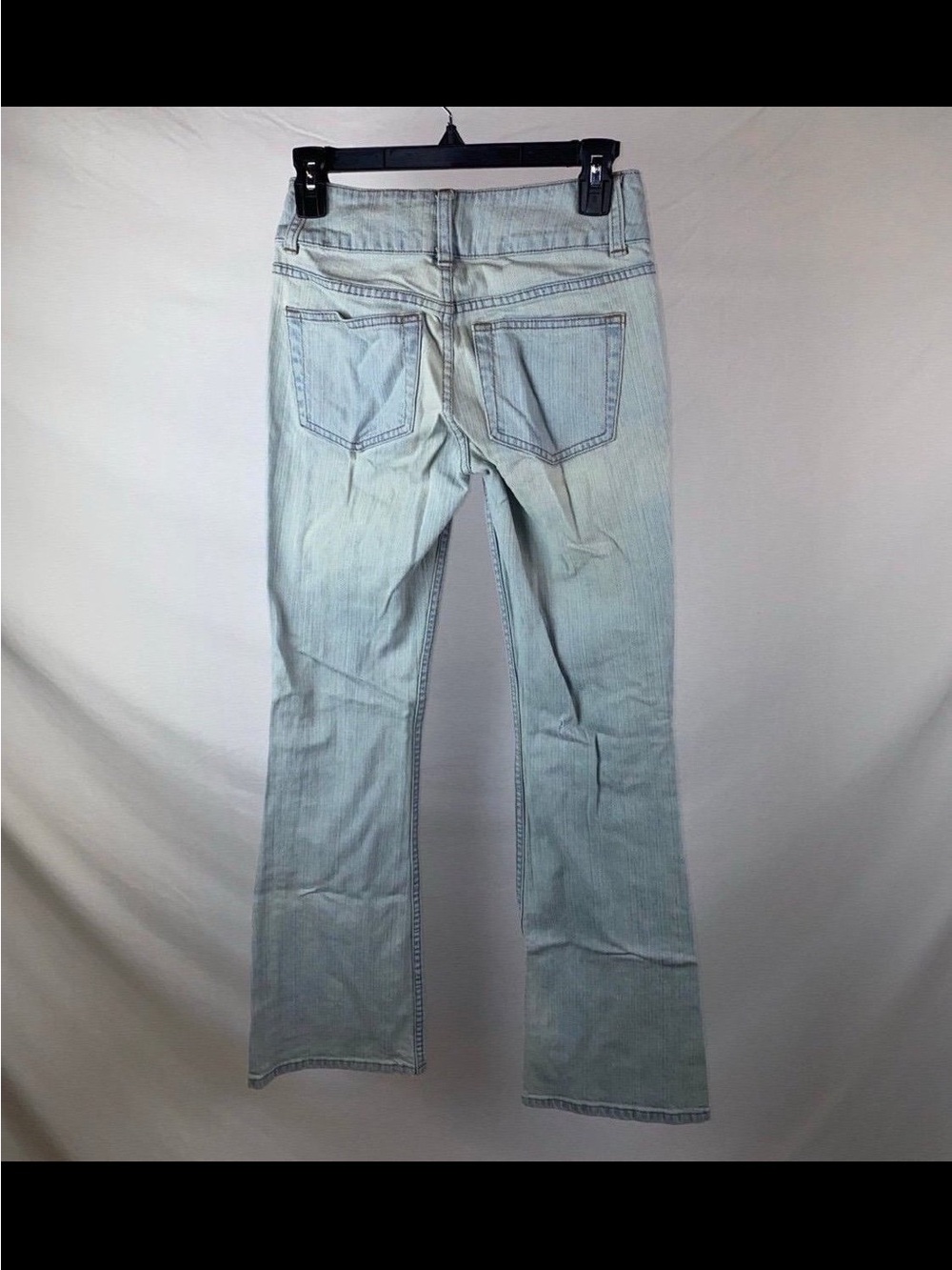 Jeans - Picture 10 of 12